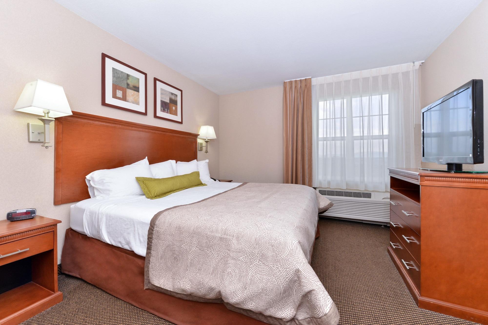 Candlewood Elmira By Ihg 2*
