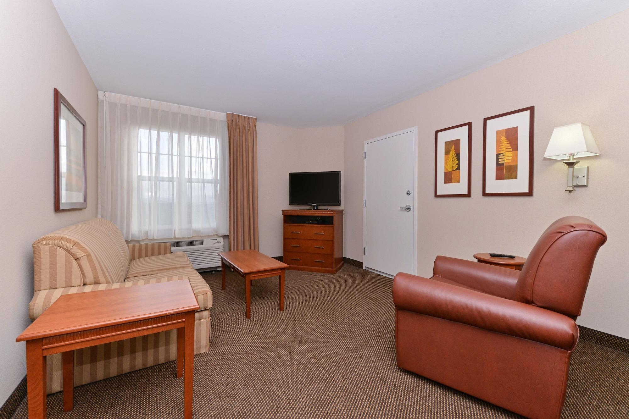 Candlewood Elmira By Ihg 2*