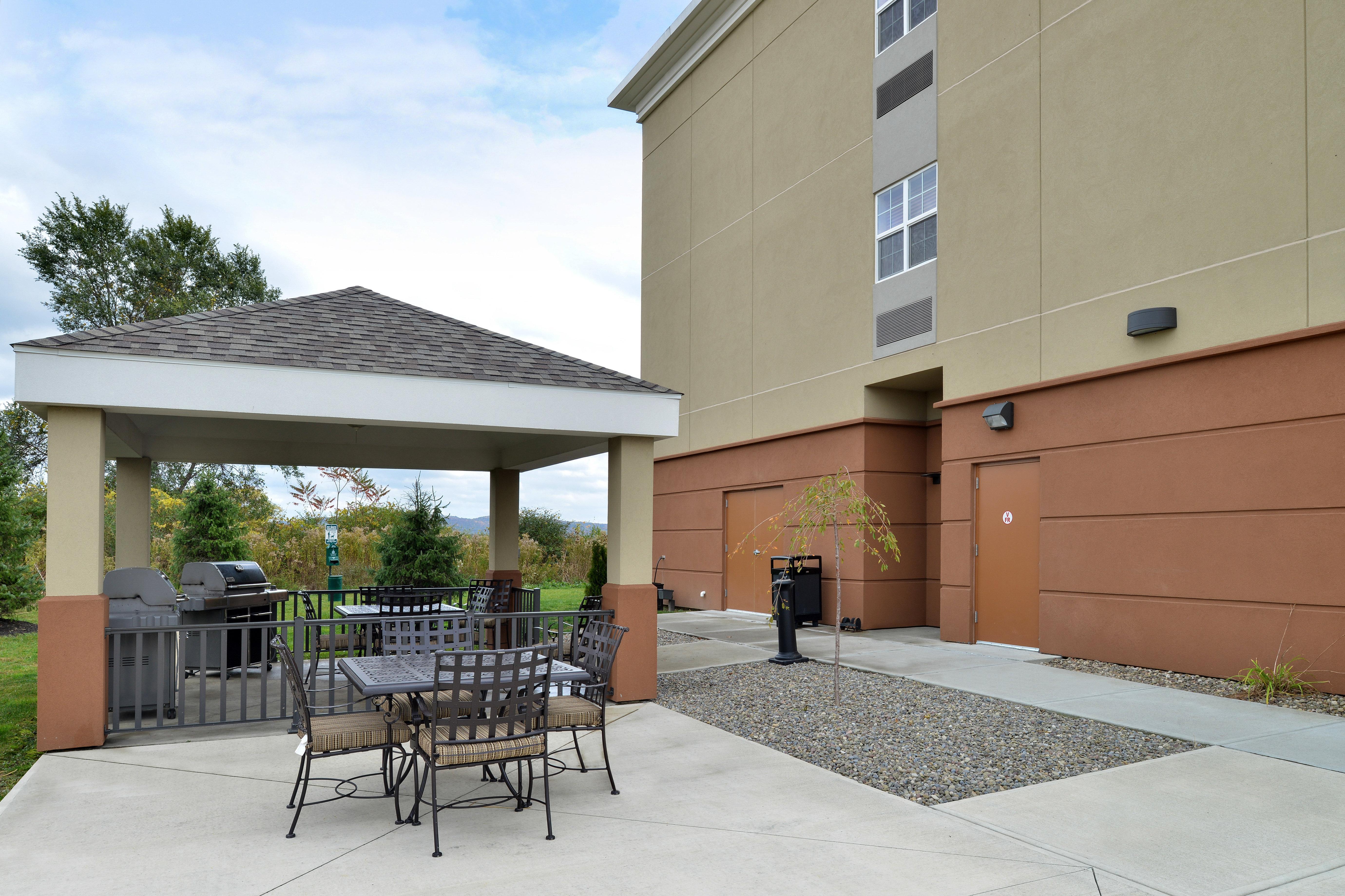 Candlewood Elmira By Ihg Hotel 2*