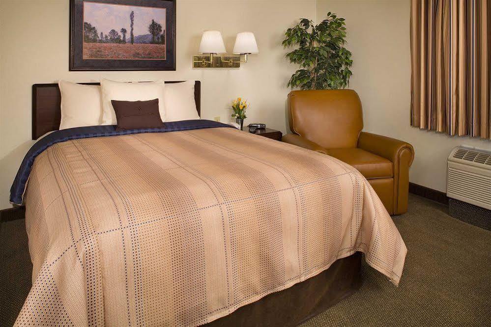 Candlewood Elmira By Ihg
